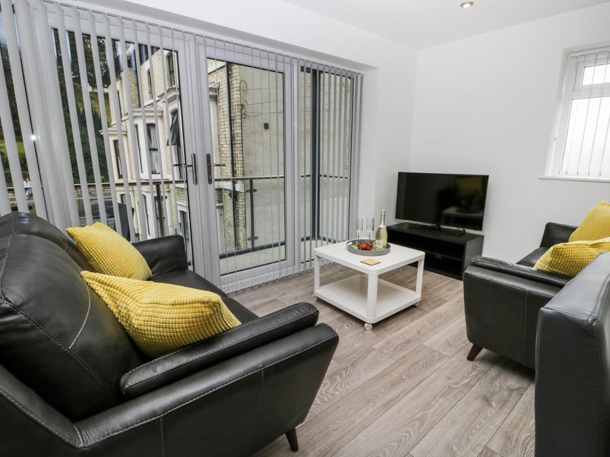 The Office Gardens, Apartment 1 휫비 외부 사진